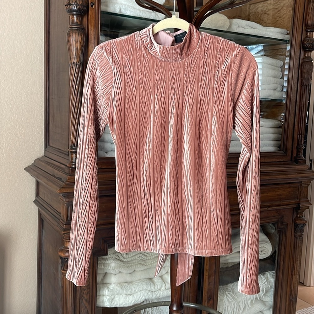 Michael Costello Revolve top EUC